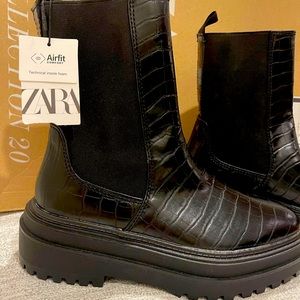 ZARA Black Size 39 Animal Print Boots